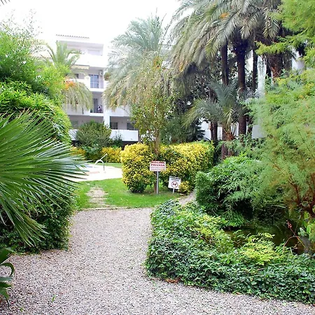 Tranquilo Con Piscina Y Terraza En - Es-258-96 * Rosas